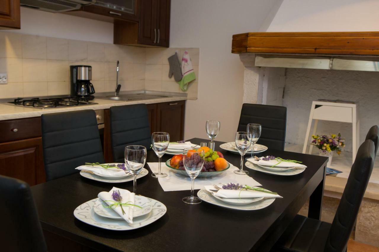 Appartement Apartman Girasol Pula Extérieur photo