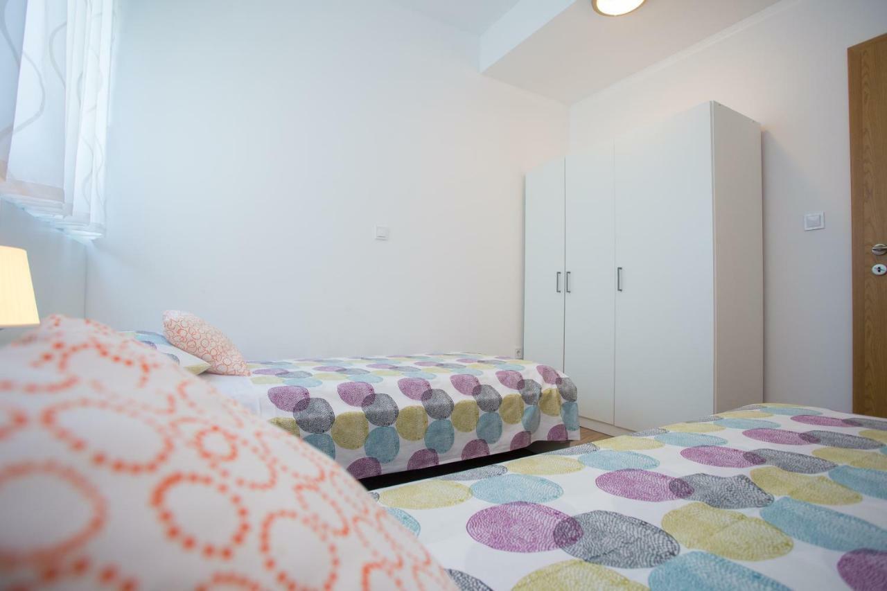 Appartement Apartman Girasol Pula Extérieur photo