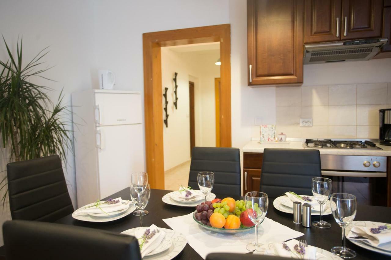 Appartement Apartman Girasol Pula Extérieur photo